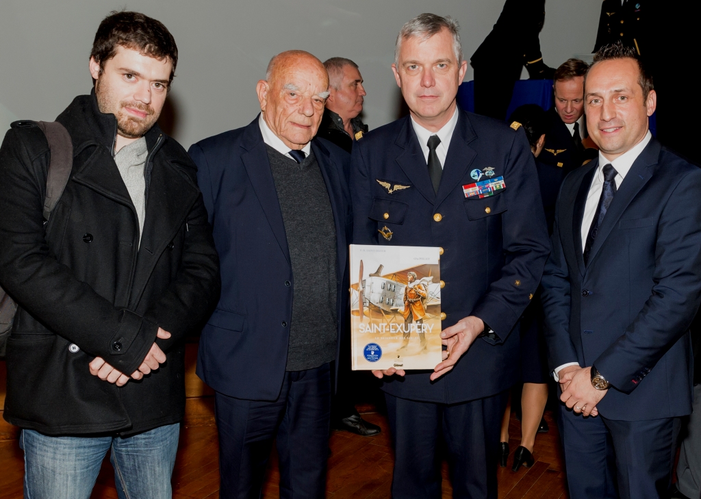 Remise des prix Saint-Exupéry "l'envol de la jeunesse". Prises de vues réalisée le 9 décembre 2015 en amphithéâtre Marin-la-Meslée du Bâtiment de Direction et d'Enseignement (BDE), de l'École de l'air de Salon-de-Provence.